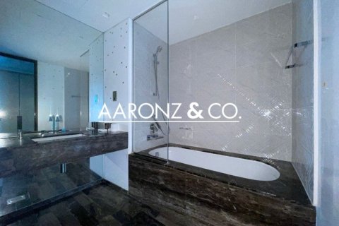 Снять в аренду квартиру в Damac Heights, Дубай Марина, Дубай: 2 спальни, 159м², № 94455 - фото 12