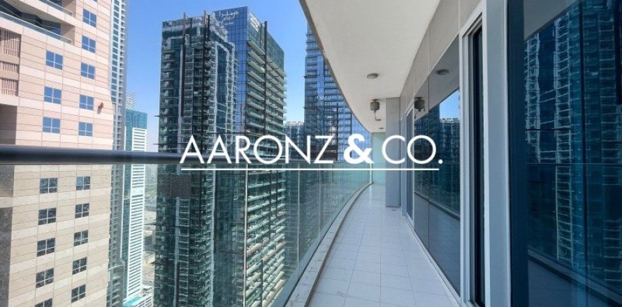 Квартира в Damac Heights, Дубай Марина, Дубай, 2 спальни, 159м², № 94455