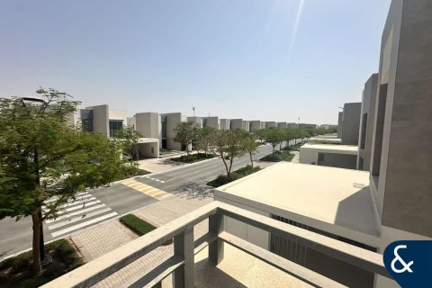 Villa en EMAAR South, Dubai South (Dubai World Central), Dubai, 5 dormitorios, 355 m², № 75266 - foto 8