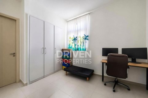 Villa in Mira Oasis, Reem, Dubai 3 bedrooms, 308.35 sq.m. № 128500 - photo 9