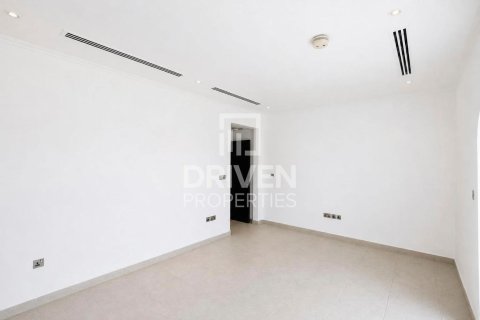 Villa à Jumeirah Park, Dubai, 3 chambres, 627.47 m², № 137039 - photo 3