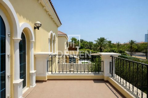 Villa à Jumeirah Park, Dubai, 3 chambres, 627.47 m², № 137039 - photo 24