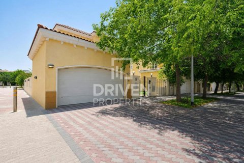 Villa à Jumeirah Park, Dubai, 3 chambres, 627.47 m², № 137039 - photo 29