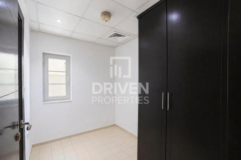 Villa à Jumeirah Park, Dubai, 3 chambres, 627.47 m², № 137039 - photo 11