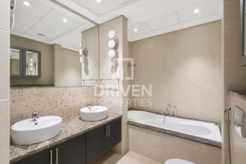 Villa à Jumeirah Park, Dubai, 3 chambres, 627.47 m², № 137039 - photo 18