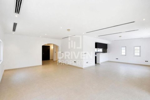 Villa à Jumeirah Park, Dubai, 3 chambres, 627.47 m², № 137039 - photo 10