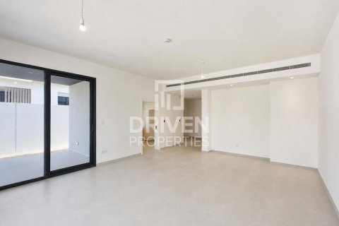 Снять в аренду таунхаус в Джабаль-Али, Дубай: 4 спальни, 366.04м², № 137035 - фото 4