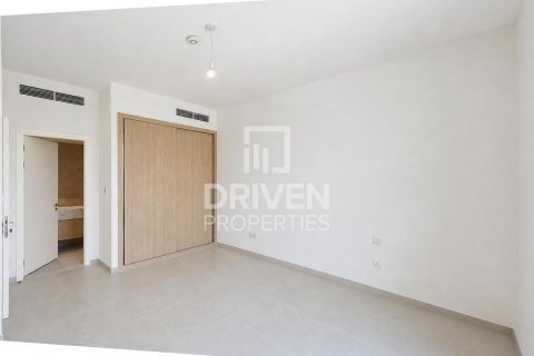 Снять в аренду таунхаус в Джабаль-Али, Дубай: 4 спальни, 366.04м², № 137035 - фото 13