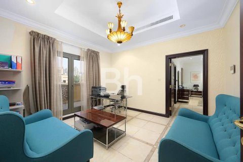Купить виллу в Пальме Джумейре, Дубай: 4 спальни, 470м², № 58590 - фото 16