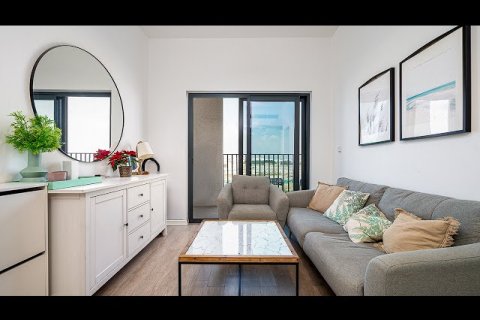 Apartment in wasl gate, Dubai 2 bedrooms, 69 sq.m. № 58586 - photo 16