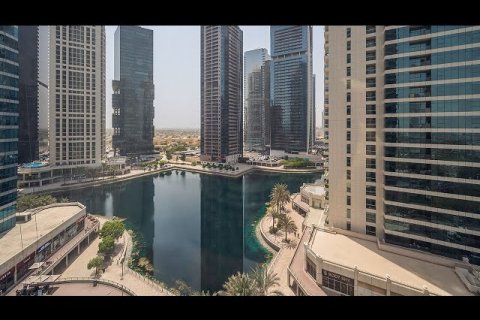 Apartment in Jumeirah Lake Towers, Dubai 2 bedrooms, 138 sq.m. № 58588 - photo 16