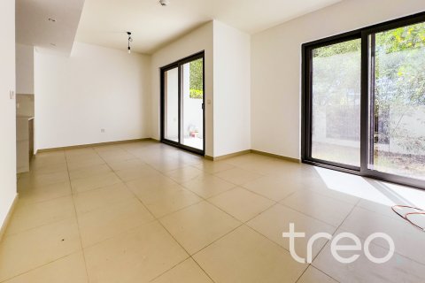 Снять в аренду таунхаус в Elan, Tilal Al Ghaf, Дубай: 3 спальни, 140.47м², № 120001 - фото 3