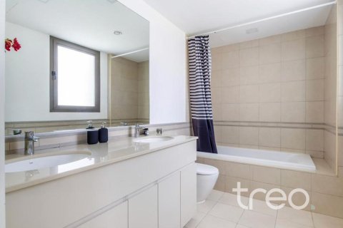 Villa in Hayat Townhouses, Town Square, Dubai 3 bedrooms, 219.53 sq.m. № 120003 - photo 7