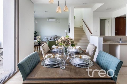 Villa in Hayat Townhouses, Town Square, Dubai 3 bedrooms, 219.53 sq.m. № 120003 - photo 2