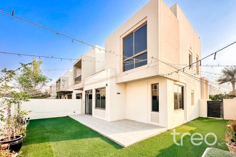 Townhouse in Hayat Townhouses, Town Square, Dubai 4 bedrooms, 269.79 sq.m. № 120000