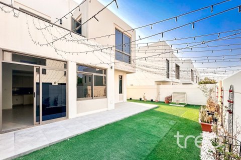 Townhouse in Hayat Townhouses, Town Square, Dubai 4 bedrooms, 269.79 sq.m. № 120000 - photo 2