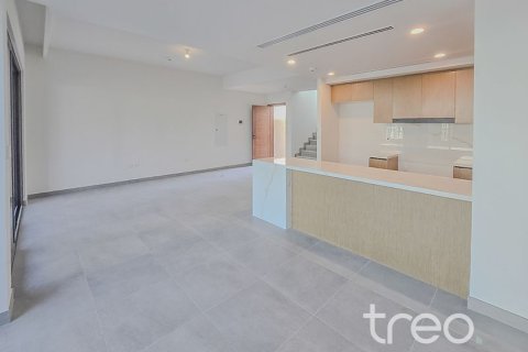 Снять в аренду таунхаус в Дубае: 3 спальни, 185.9м², № 120005 - фото 5