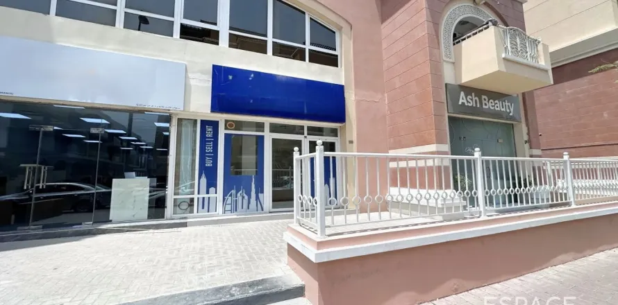 Магазин в Джумейра Вилладж Серкл, Дубай, 71м², № 71106