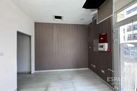 Купить магазин в Джумейра Вилладж Серкл, Дубай: 71м², № 71106 - фото 2