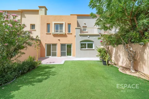 Villa en The Springs, Dubai, 3 dormitorios, 228 m², № 71115 - foto 1
