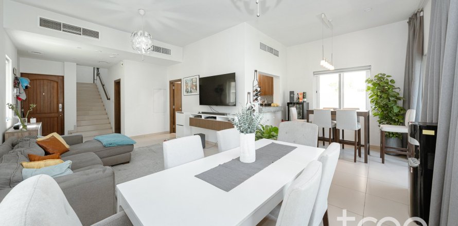 Maison de ville à Dubai, 3 chambres, 244.43 m², № 124712