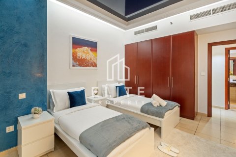 Apartment in Shams, Jumeirah Beach Residence, Dubai 3 bedrooms, 173 sq.m. № 124849 - photo 10