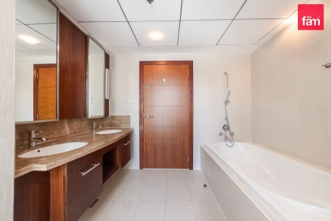 Apartment in Downtown Dubai (Downtown Burj Dubai), Dubai 3 bedrooms, 137 sq.m. № 113484 - photo 8