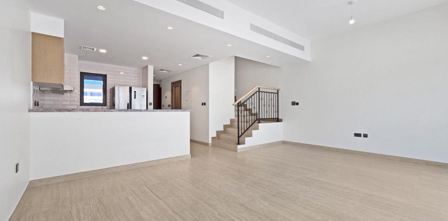 Adosado en Dubai, 5 dormitorios, 144 m², № 113485