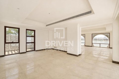 Villa en Signature Villas, Palm Jumeirah, Dubai, 5 dormitorios, 1261.53 m², № 140163 - foto 3