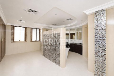 Villa en Signature Villas, Palm Jumeirah, Dubai, 5 dormitorios, 1261.53 m², № 140164 - foto 18