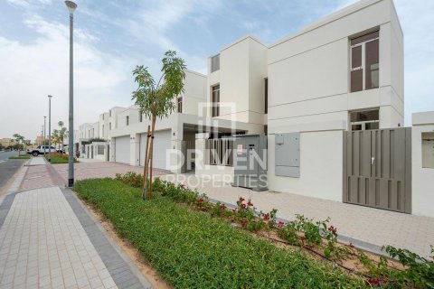 Villa à Jumeirah Park, Dubai, 5 chambres, 704.3 m², № 140169