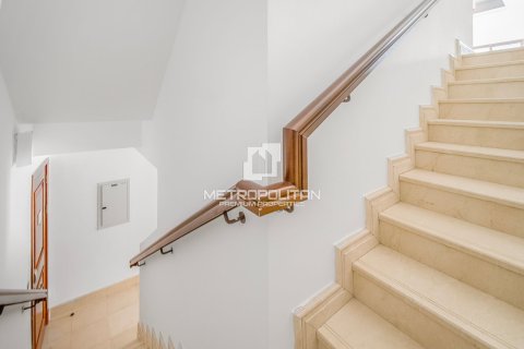 Townhouse in Palm Jumeirah, Dubai 3 bedrooms, 456 sq.m. № 72835 - photo 16