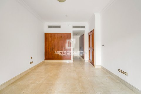 Townhouse in Palm Jumeirah, Dubai 3 bedrooms, 456 sq.m. № 72835 - photo 30
