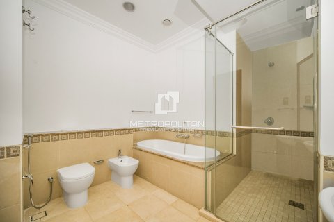 Townhouse in Palm Jumeirah, Dubai 3 bedrooms, 456 sq.m. № 72835 - photo 28