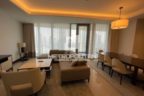 Apartment in The Address Sky View Towers, Downtown Dubai (Downtown Burj Dubai), Dubai 3 bedrooms, 225 sq.m. № 7190 - photo 2