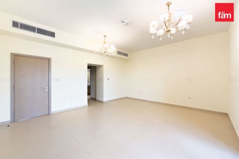 Villa in Dubai 5 bedrooms, 450 sq.m. № 123729 - photo 15