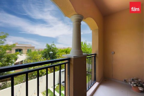 Villa in Dubai 5 bedrooms, 450 sq.m. № 123729 - photo 20