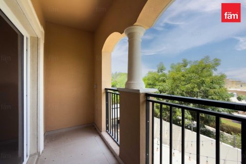 Villa in Dubai 5 bedrooms, 450 sq.m. № 123729 - photo 21