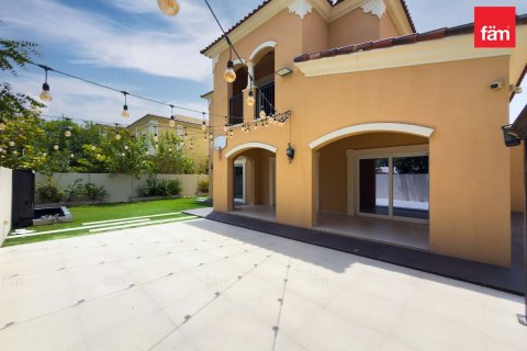 Villa à Dubai, 5 chambres, 450 m², № 123729