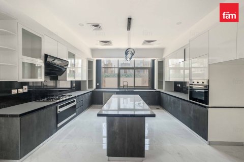 Villa en Dubai, 6 dormitorios, 456.3 m², № 41706 - foto 22