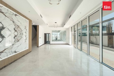 Villa en Dubai, 6 dormitorios, 456.3 m², № 41706 - foto 2