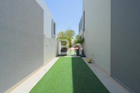 Villa en Dubai Hills Estate, Dubai, 4 dormitorios, 325 m², № 22032 - foto 4