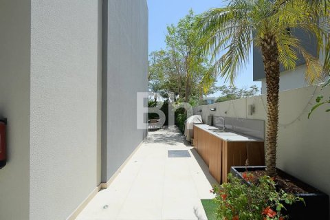 Villa en Dubai Hills Estate, Dubai, 4 dormitorios, 325 m², № 22032 - foto 3