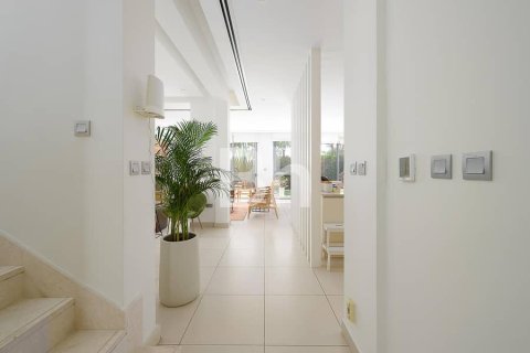 Villa en Dubai Hills Estate, Dubai, 4 dormitorios, 325 m², № 22032 - foto 5