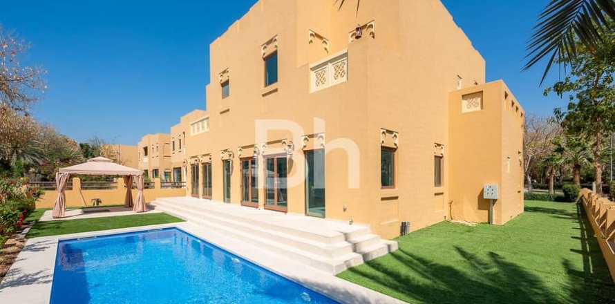 Вилла в Al Furjan, Дубай, 5 спален, 600м², № 22035