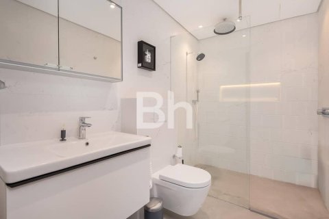 Apartment in Jumeirah Heights, Dubai 2 bedrooms, 197 sq.m. № 22031 - photo 16