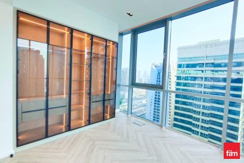 Ático en Dubai, 4 dormitorios, 348.9 m², № 77673 - foto 4