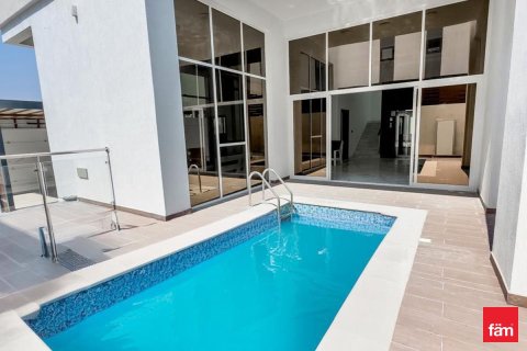 Apartment in Dubai 5 bedrooms, 464.8 sq.m. № 77677 - photo 11