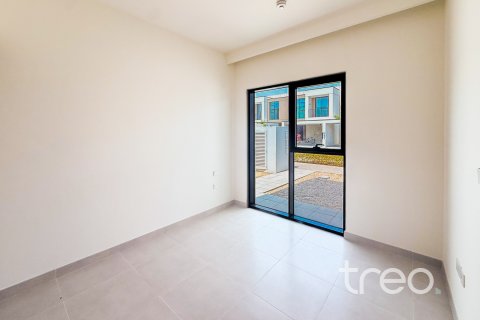 Adosado en Arabian Ranches 3, Dubai, 4 dormitorios, 218.04 m², № 139938 - foto 6