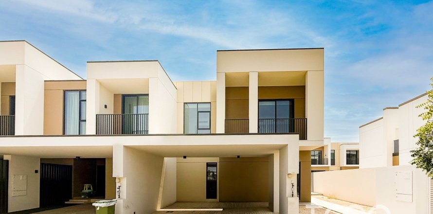Adosado en Arabian Ranches 3, Dubai, 4 dormitorios, 218.04 m², № 139938